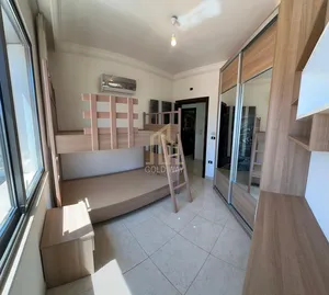 شقة مفروشة للبيع طابق أول 100م لم تسكن في أجمل مناطق الشميساني /ref 9758