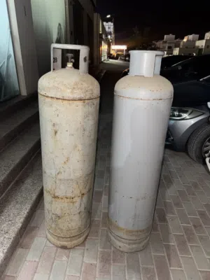 2 سلندر غاز حجم كبير فاضيين