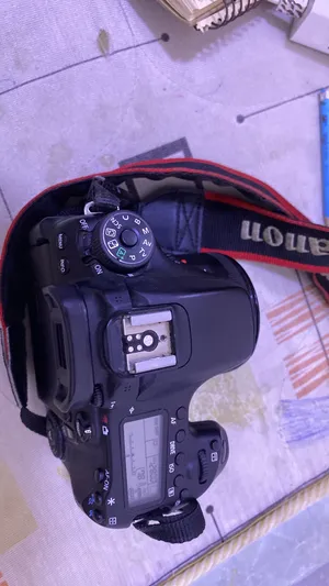 DSLR Cameras . Canon . Used4