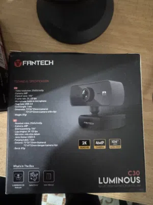 كاميرا ويب FANTECH Luminous C30 2K بحالة ممتازة