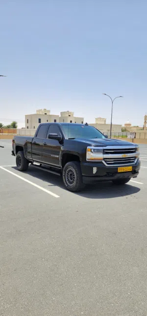 Used Chevrolet Silverado in Al Sharqiya