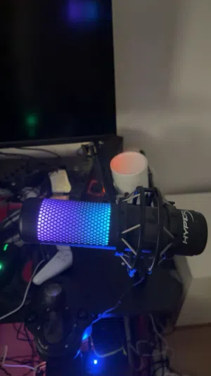 مايك هايبر اكس مع الستاند نظيف واستعمال خفيف