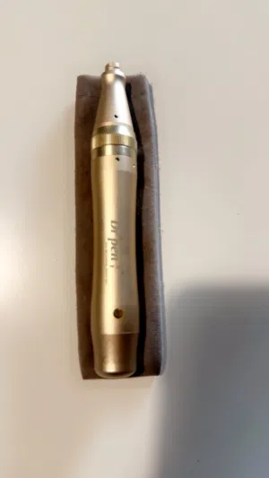 Derma pen ديرما پن الأصلية بحالة ممتازة