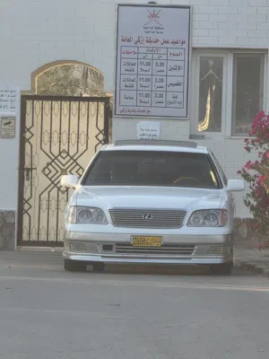 Used Lexus LS in Al Dakhiliya