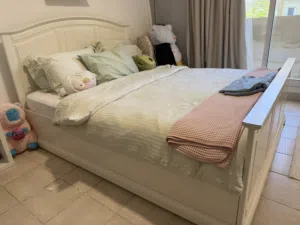 IKEA QUEEN SIZE WHITE WOODEN BED FRAME WITH MATTRESS - CLASSIC DESIGN IN GOOD CONDITION