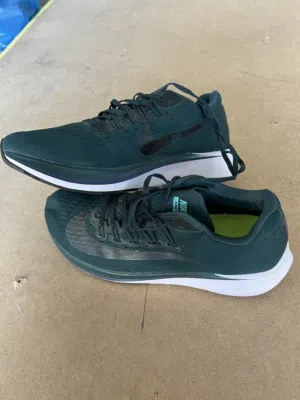 شروه جديد جديد تم تخفيظ السعر ل 90 قرش القطعه احذيه و ملابس