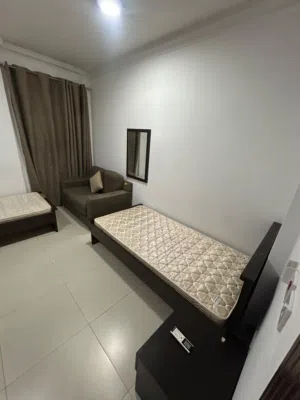shared apartment available for executive bachelors