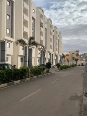 180 m2 4 Bedrooms Apartments for Sale in Tripoli Al-Sidra