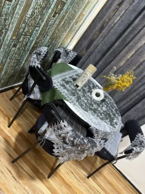طاوله طعام
