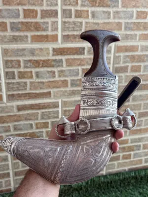 خنجر زراف هندي جميل وقديم