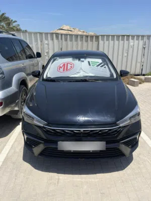 Mg Mg 5 2025-sedan - new 16700 km- Mg Service record - urgent sale