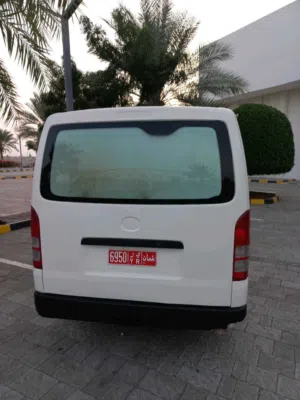 2008 Toyota Hiace Bus for Sale - GCC Specs, Gasoline, Good Condition