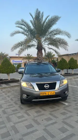 Used Nissan Pathfinder in Muscat