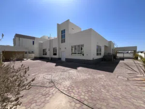 3 BR + 2 Maid’s Rooms Luxury Villa for Sale – Mawaleh