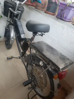 دراجة كهربائية  / بسكليت