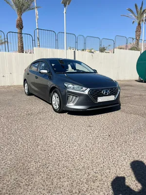 Hyundai . Ioniq . 20201