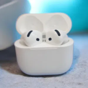 Apple AirPods 4 (ANC) for Sale / للبيع أبل أيربودز 4 (الجیل الرابع)
