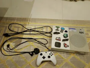 للبيع اكس بوكس ون اس