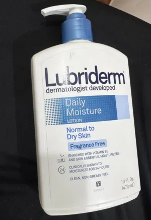 Lubriderm Daily Moisture Lotion - Original USA