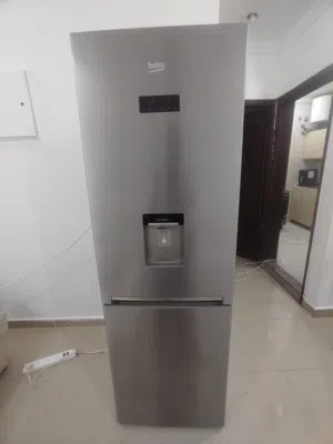 تلاجه بيكو