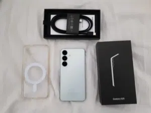 S25 Like new looking for swap or exchange with other phones