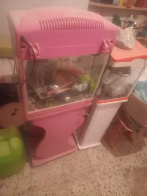 أحواض سمك كاملة بالطاولة