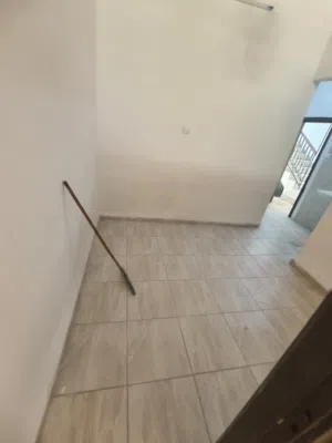 90 m2 1 Bedroom Apartments for Rent in Zarqa Al Souq