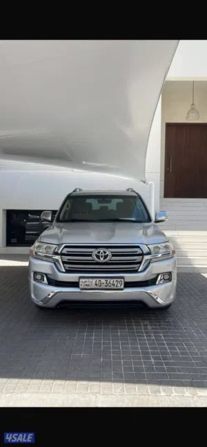 Land Cruiser 2016