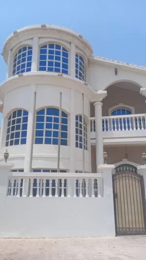 4 Bedrooms . Unfurnished . Yearly1