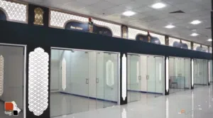 فرص تأجير محلات وطابق كامل في مركز تجاري مميز