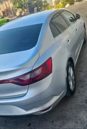 رينو ميغان ترخيص 2020 5مقاعد