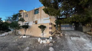 120 m2 More than 6 bedrooms Townhouse for Sale in Mafraq Manshiyyet Bani Hassan