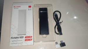 محرك SSD محمول فائق السرعة بسعة 1 تيرابايت – خزّن ونقل بكل ثقة