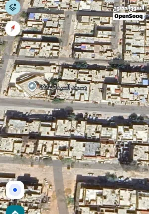 عرض تجاري في شارع سوق العروبه شبنه الصغيره شارع المطبات بجوار مسجد السيدة عاتكة على الرئيسي