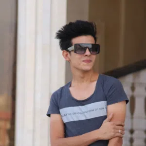 عباس 
