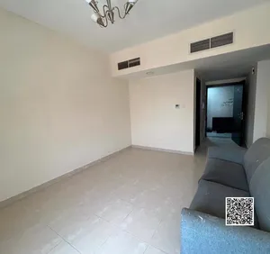 Studio . Unfurnished . Yearly4