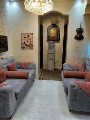 شقه للبيع بلقرب مر دوار البنزين
