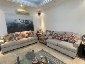 Home center 3+2+1Sofa seat  in very good condition for sale