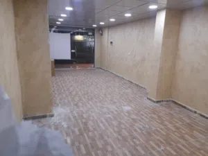 مخزن تجاري طابقين كل طابق 42 متر