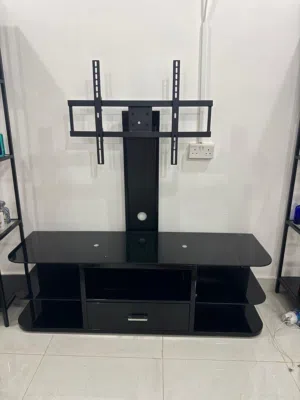 Tv stand must pick up