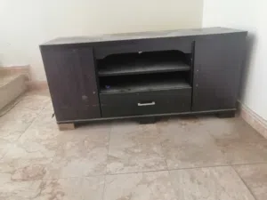 رفوف وطاوله للتلفاز