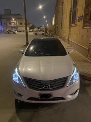 ازيرا 2012 مالك ثالث