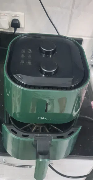 Used Air Fryer 4.5 Liter Add 100% Working Price: 8BD اير فراير 4.5لتر مستعمل نضيف شغال 100٪ 8BD