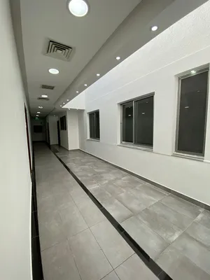 41227\مجمع تجاري فاخر جدا للإيجار في أفضل مواقع الدوار السابع وبسع مميز