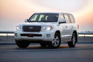 TOYOTA Land Cruiser GXR 2015 White  V8  Low Mileage  Bahrain Spec  BD 15,650