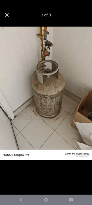 gas cylinder