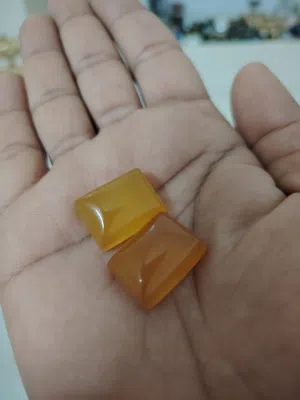 احجار عقيق اصفر