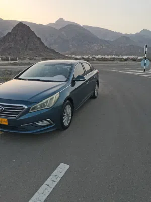 Used Hyundai Sonata in Al Dakhiliya