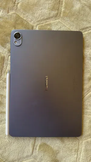 هواوي ميت باد 11.5  نظيف للبيع