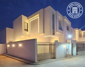 285 m2 5 Bedrooms Villa for Sale in Tripoli Al-Serraj